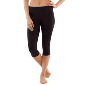 Lululemon Leggings Woman’s Size 2 Cropped Black Stretch